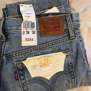 Levi’s 501 skinny jeans medium wash 28